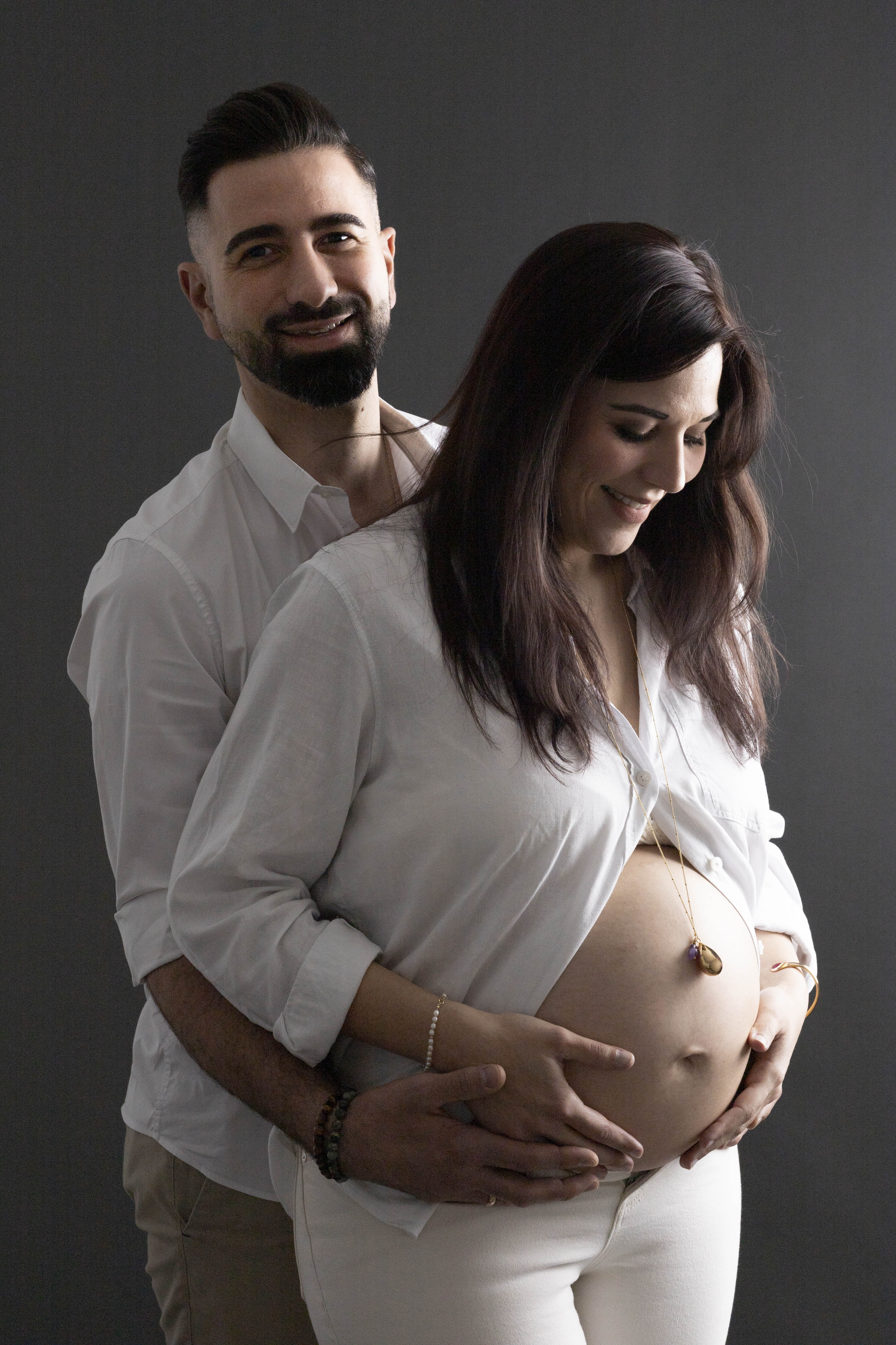 reveenphotos-grossesse-studio-naturel-Verneuil-en-halatte