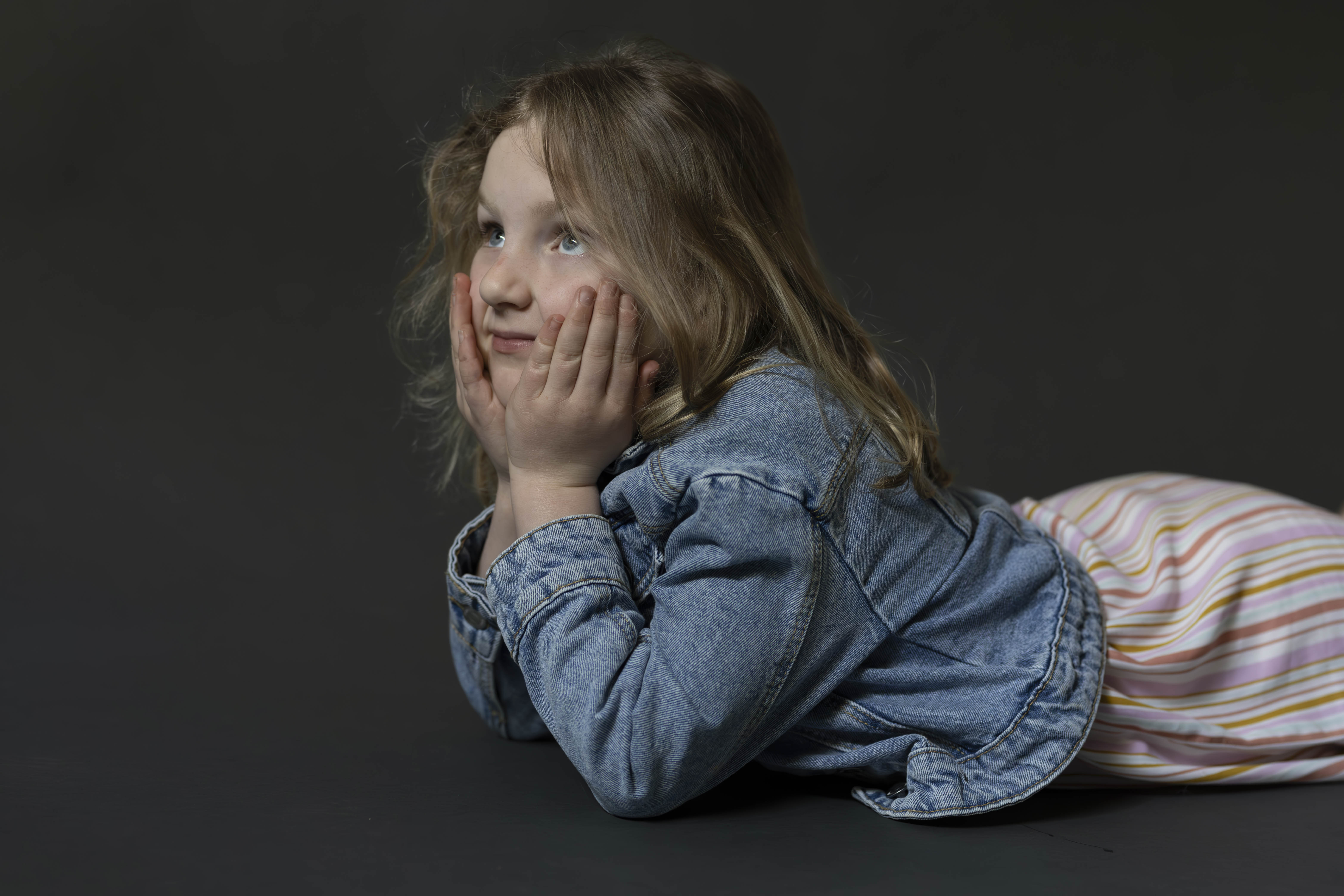 photographie-studio-professionnelle-petite-fille-chantilly